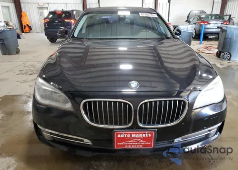 2015 BMW 740 Li из США, поврежденный, VIN WBAYE4C52FD946795